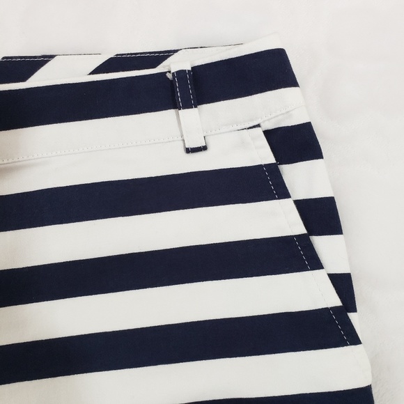 IZOD Nautical Chino shorts - Picture 3 of 8